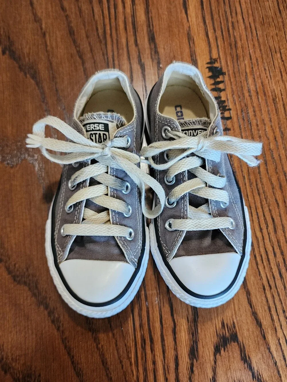 Converse Low Top Sneakers